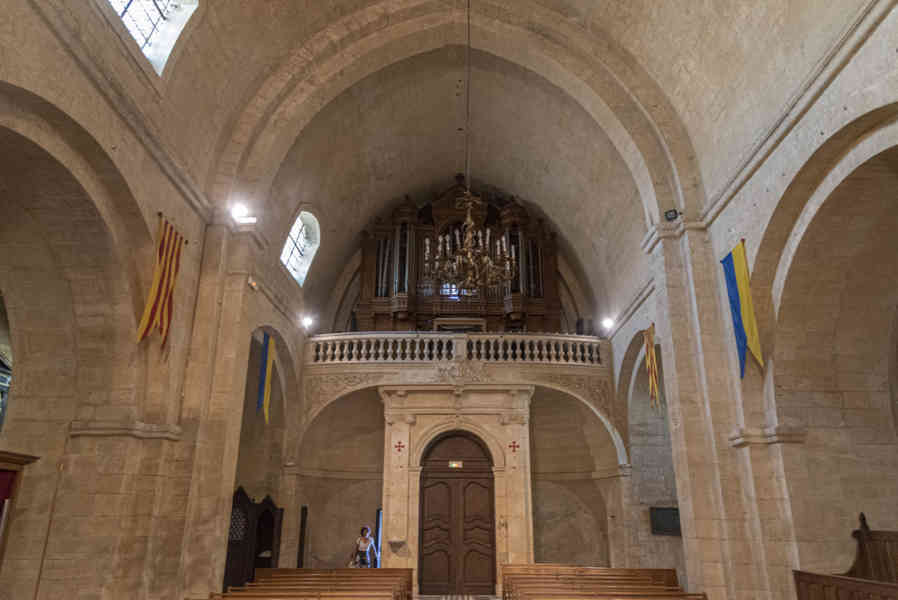 Francia - Arles 032 - iglesia Notre-Dame-de-la-Major.jpg
